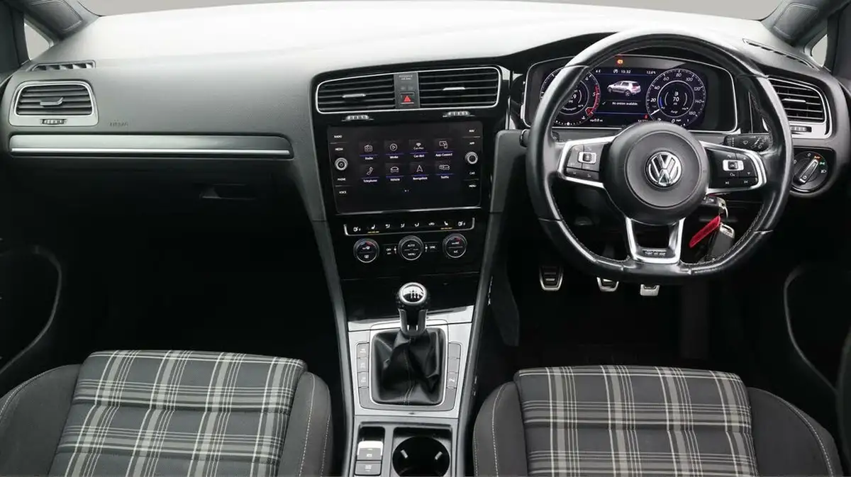 2017-volkswagen-golf-20tdi-gtd-ss-hatchback-5d-big-12