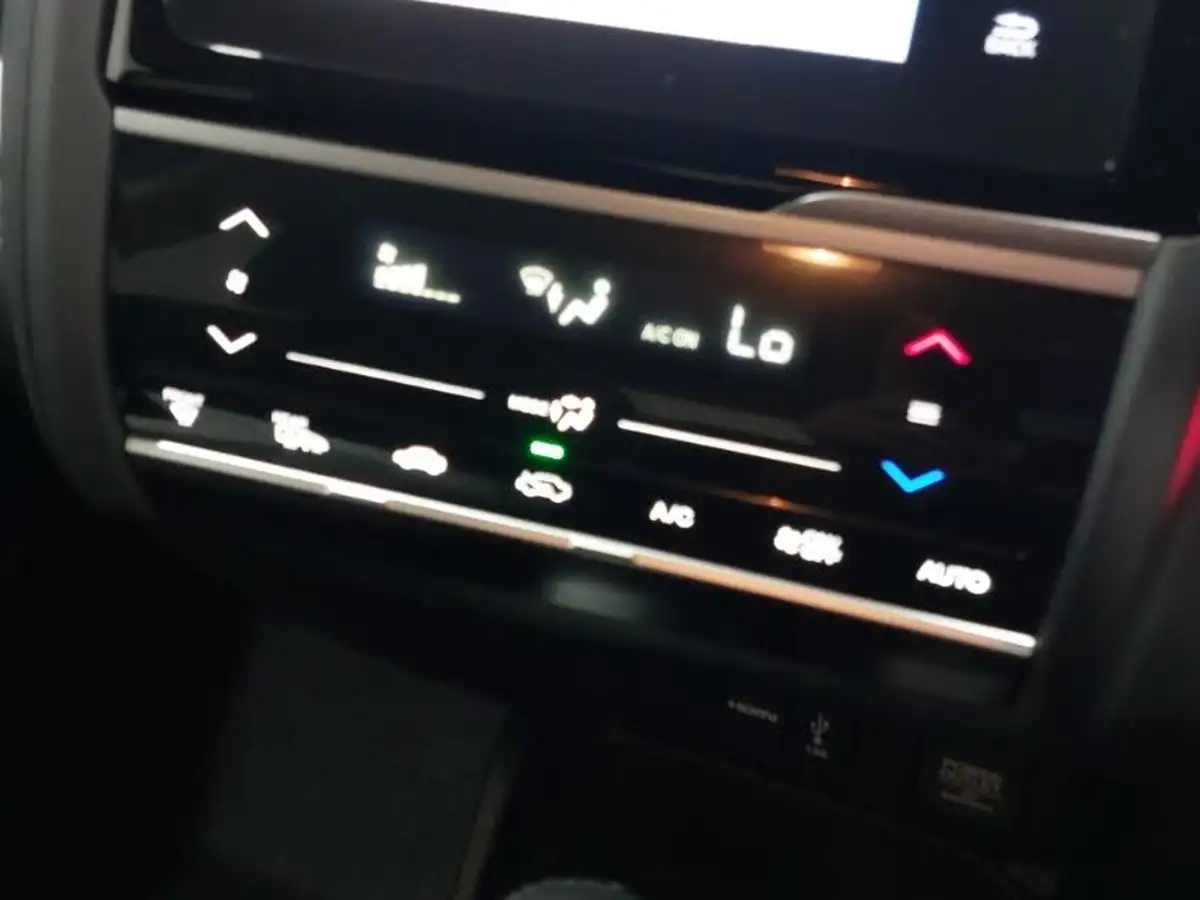 2019-honda-jazz-13-i-vtec-ex-navi-cvt-big-16