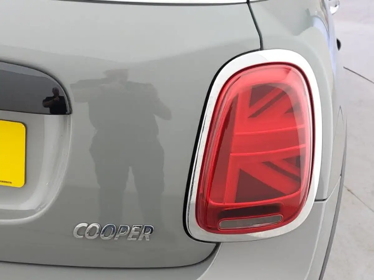 2021-mini-cooper-15-cooper-classic-hatchback-5d-big-13