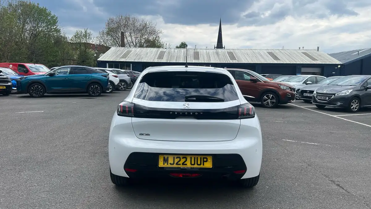 2022-peugeot-208-12-puretech-allure-premium-100bhp-big-8