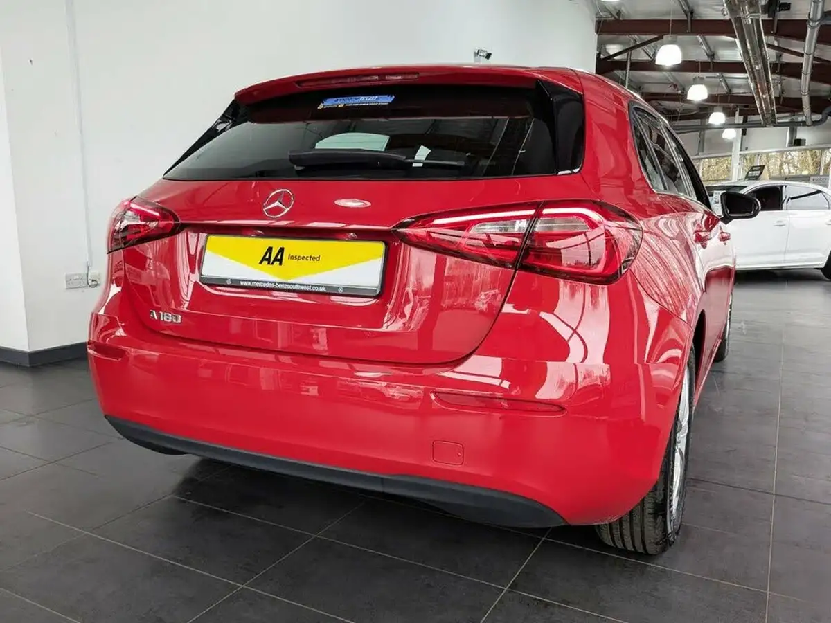 2019-mercedes-benz-a-class-13-a180-se-big-10