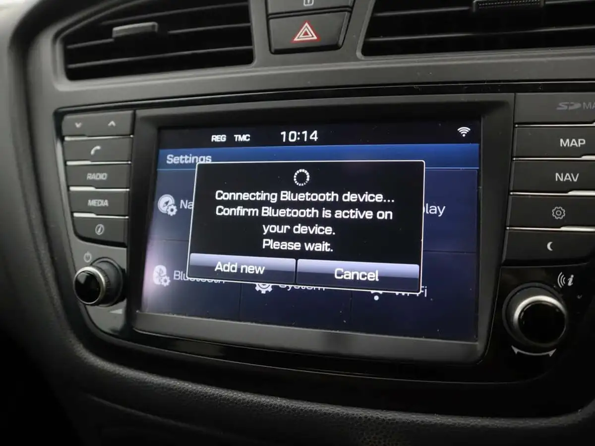 2018-hyundai-i20-12-go-se-big-28