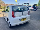 2012-skoda-citigo-10-se-59bhp-3d-small-5