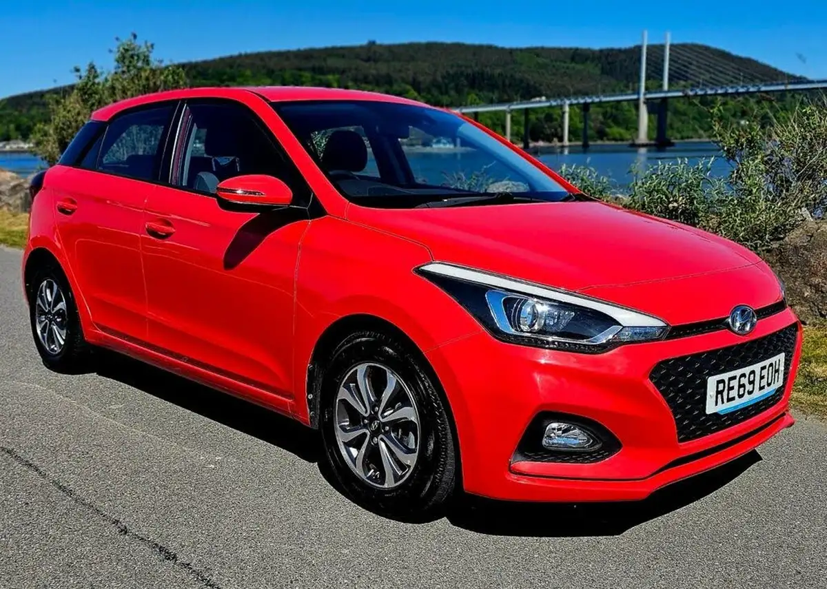 2019-hyundai-i20-12-se-mpi-hatchback-5d-big-0