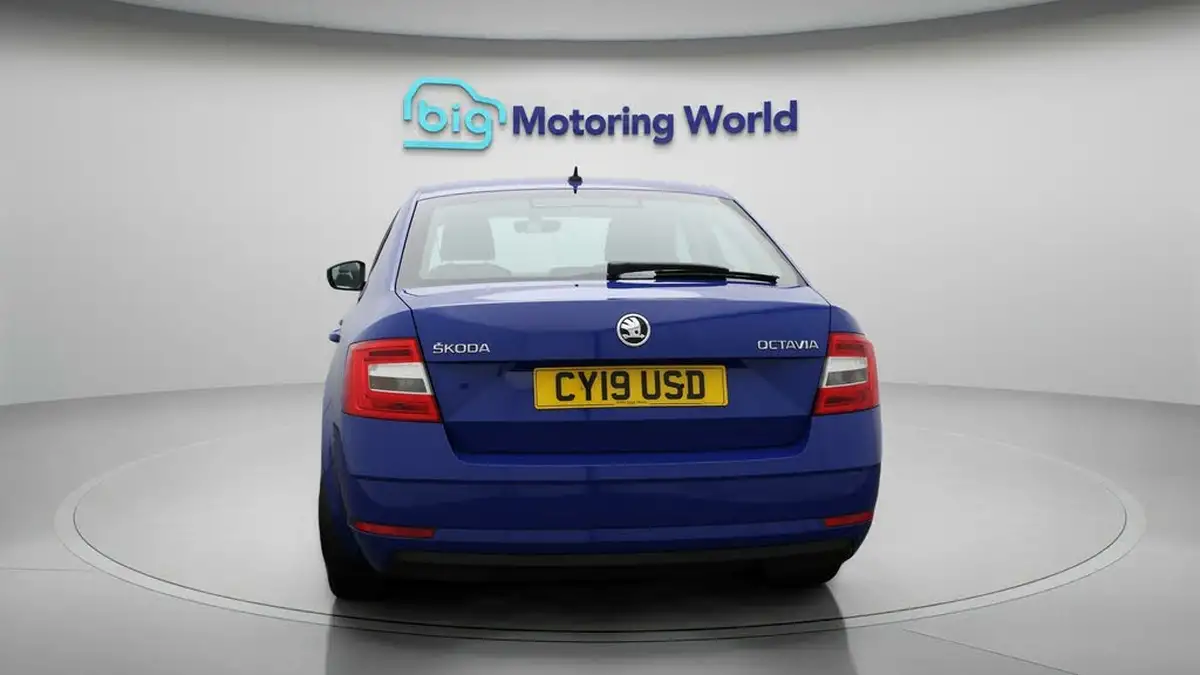 2019-skoda-octavia-10-tsi-se-technology-hatchback-big-6