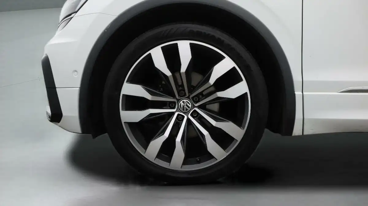 2020-volkswagen-tiguan-20-tsi-sel-190ps-big-18