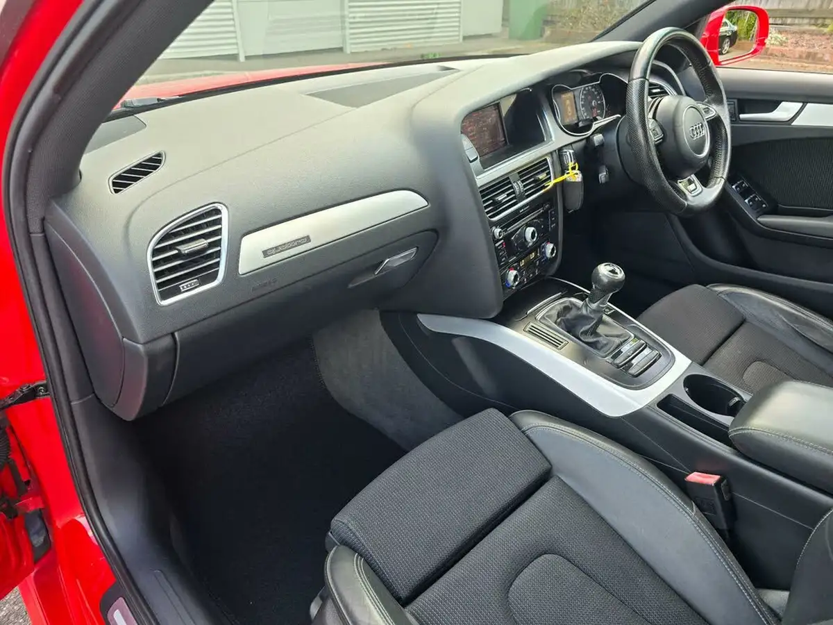 2012-audi-a4-20td-quattro-s-line-177ps-big-36