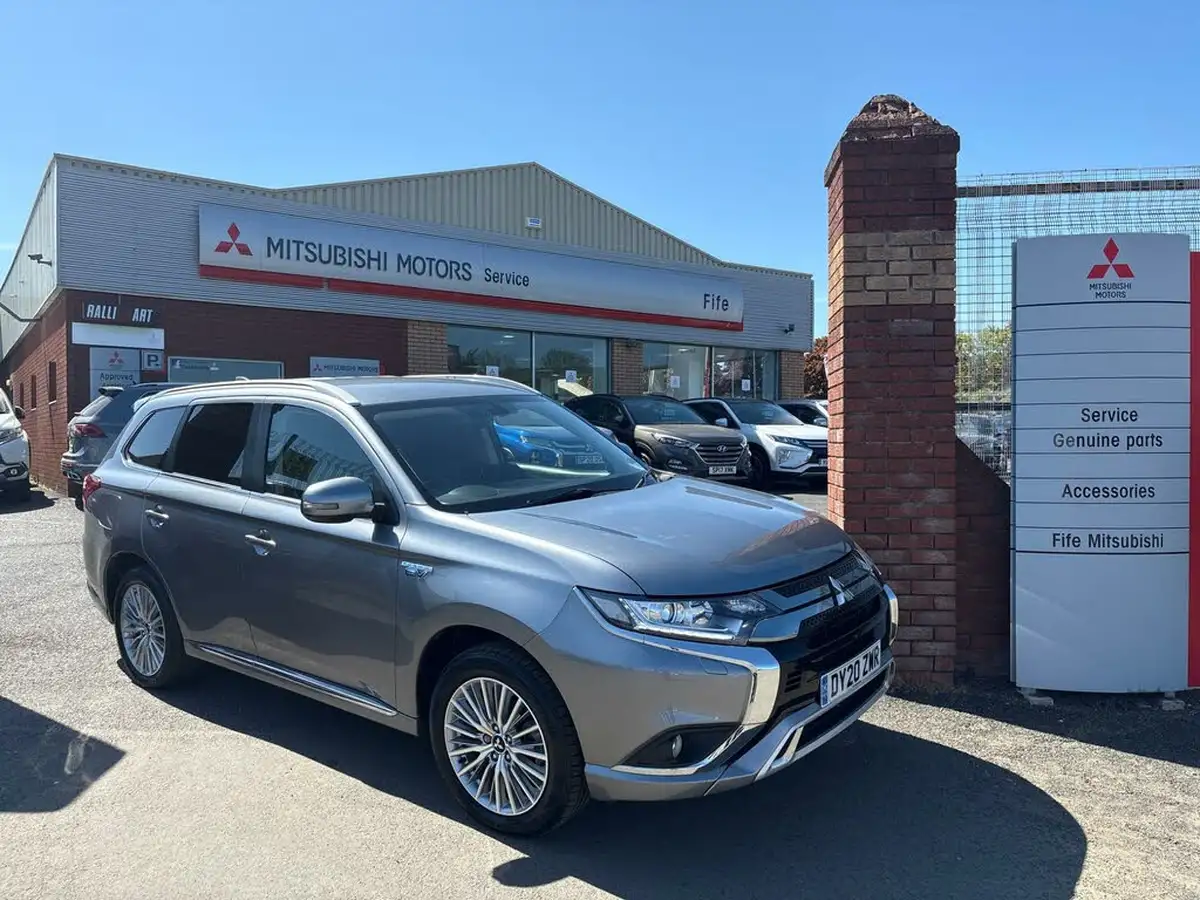 2020-mitsubishi-outlander-24-reflex-plus-commercial-big-0