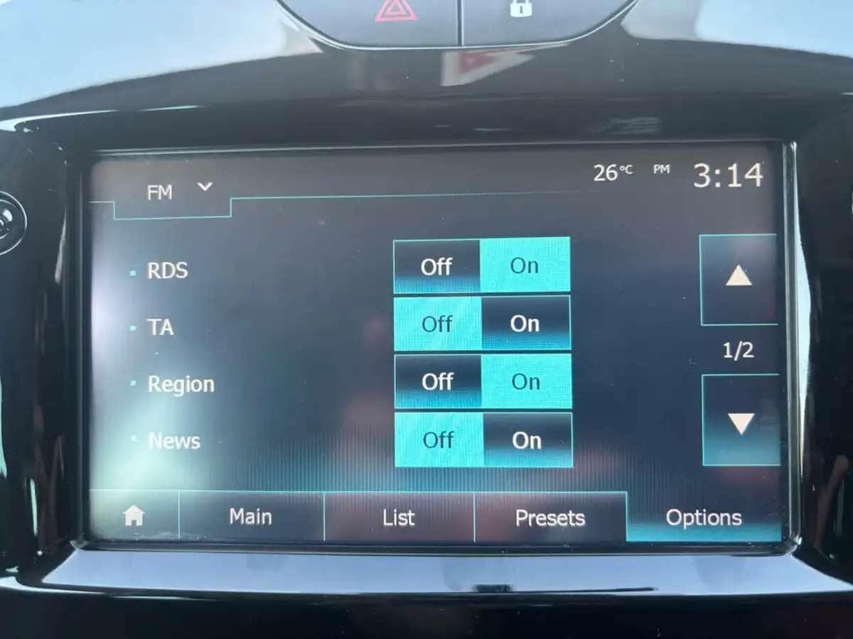 2018-renault-clio-09-tce-iconic-90ps-big-53