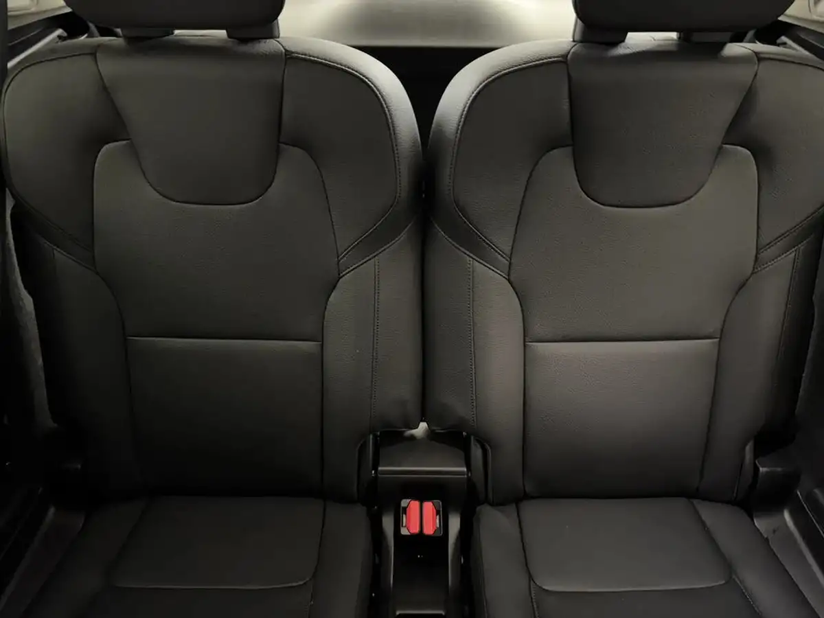 2023-volvo-xc90-20-b5-core-big-17