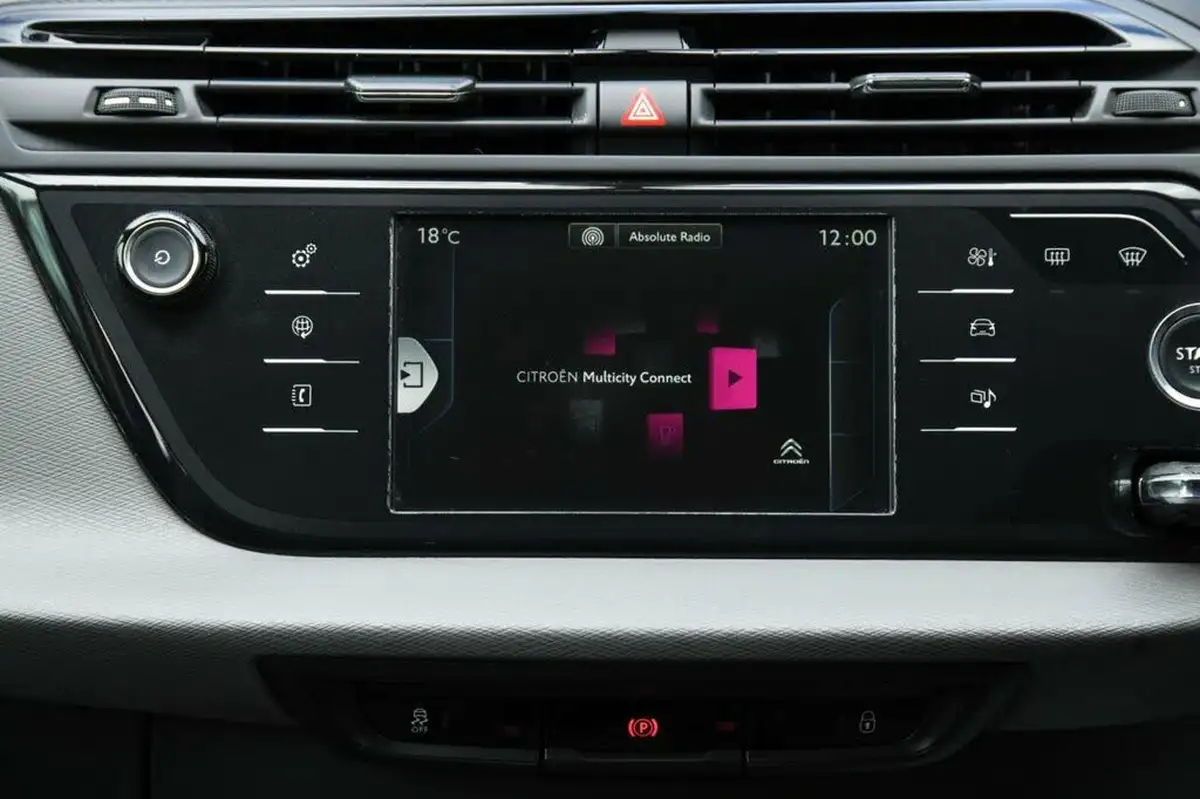 2014-citroen-c4-picasso-16e-hdi-vtr-115ps-etg6-big-23