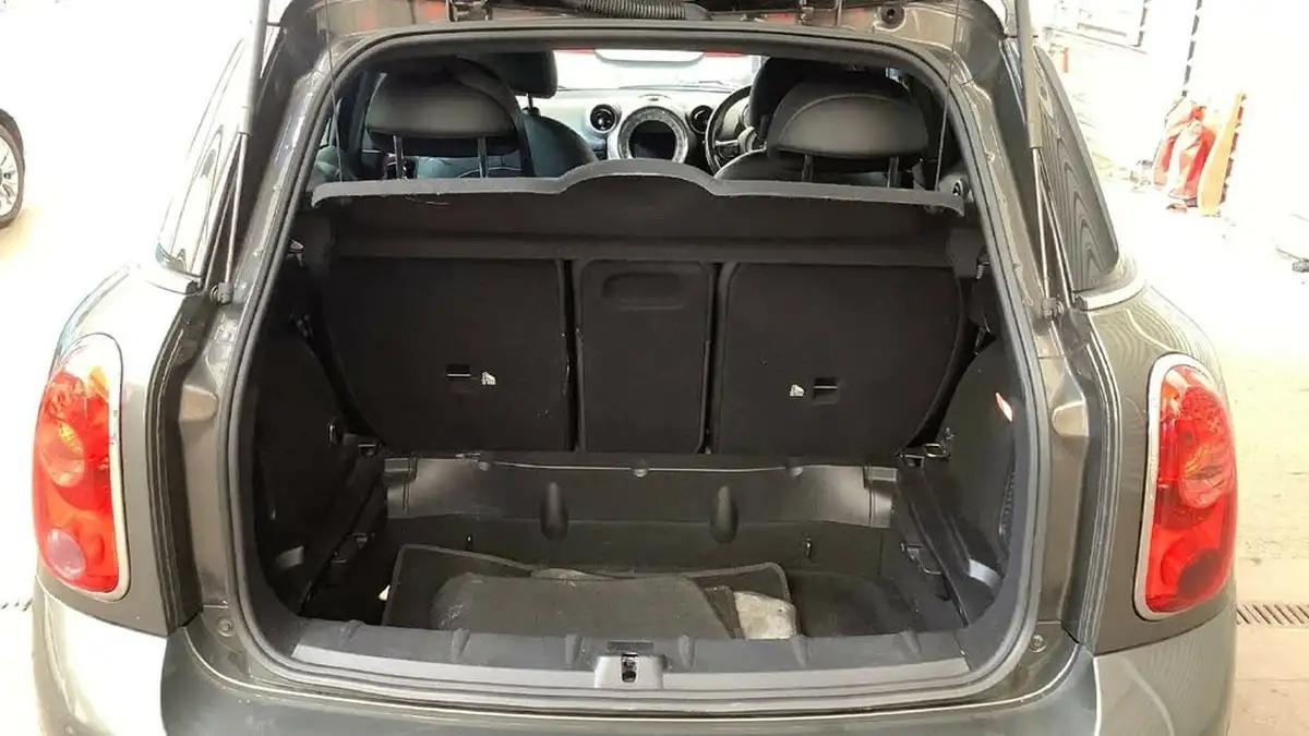 2011-mini-countryman-20td-cooper-d-auto-big-8