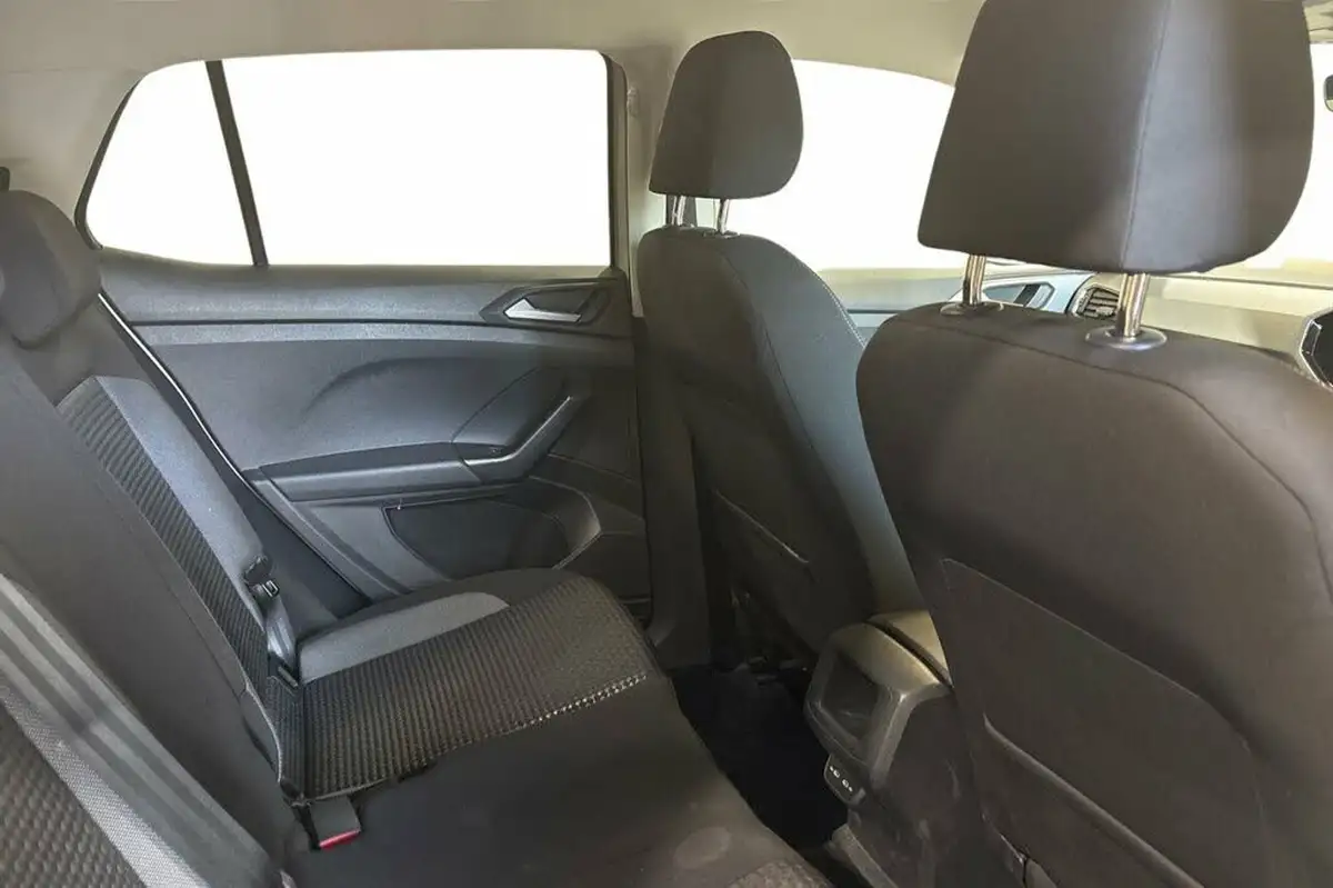 2022-volkswagen-t-cross-10-tsi-active-95ps-big-9