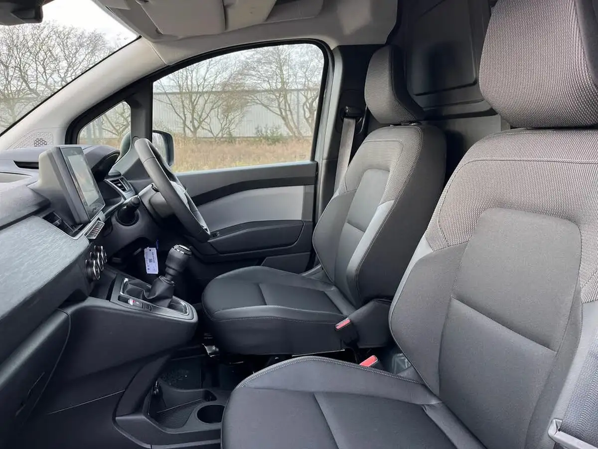 2024-renault-kangoo-15dci-ll21-95-advance-eu6e-panel-big-9