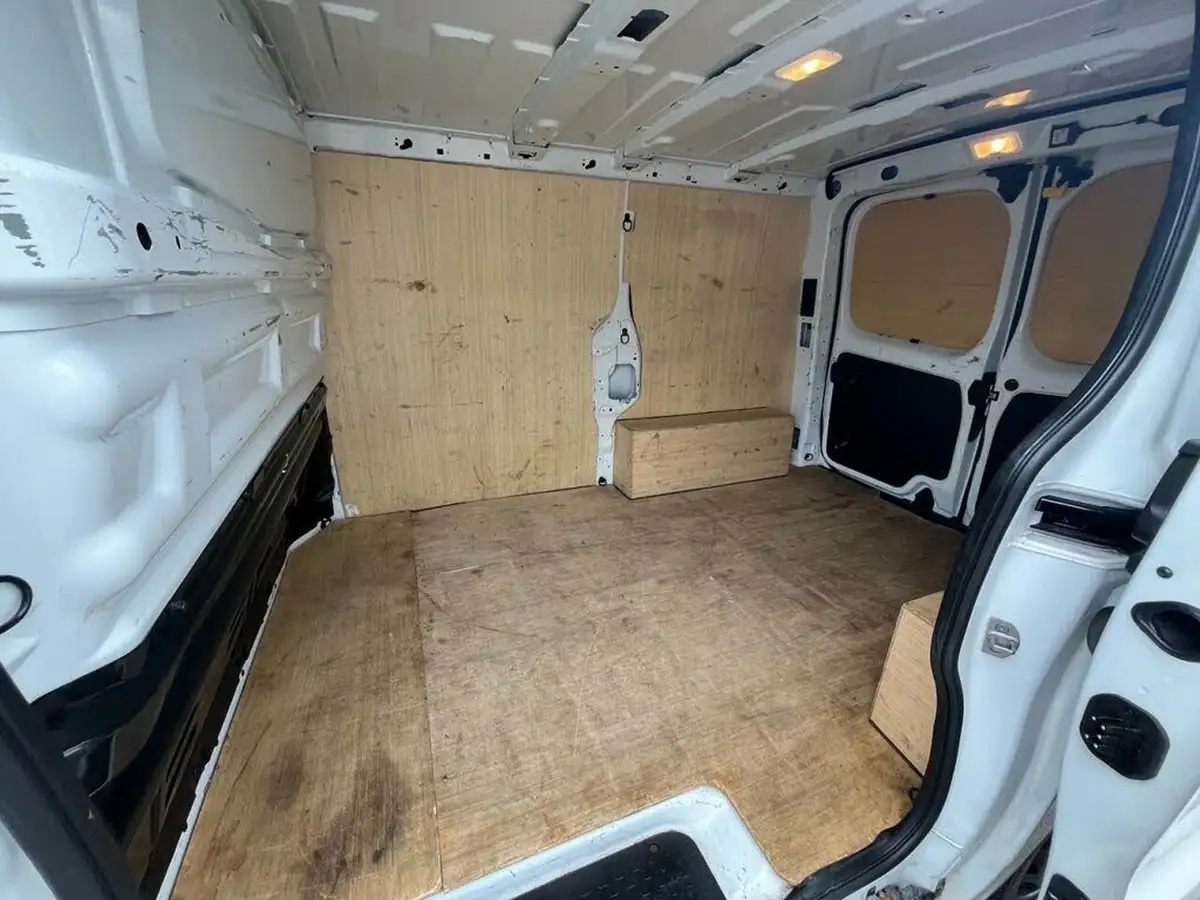 2022-renault-trafic-20dci-sl28-130-business-big-13