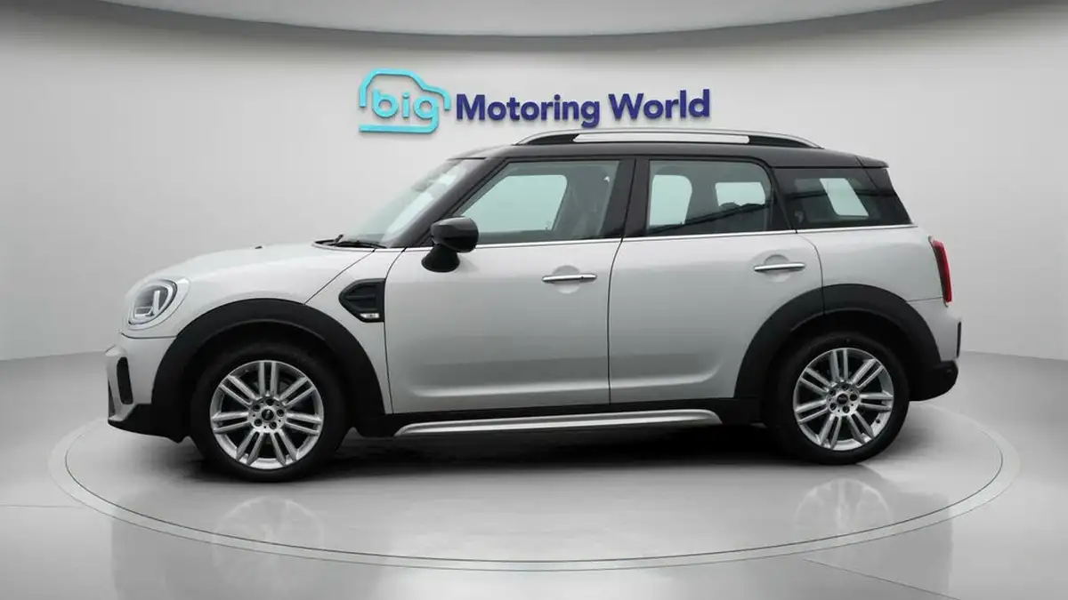 2022-mini-countryman-15-cooper-sport-comfortnav-plus-big-4
