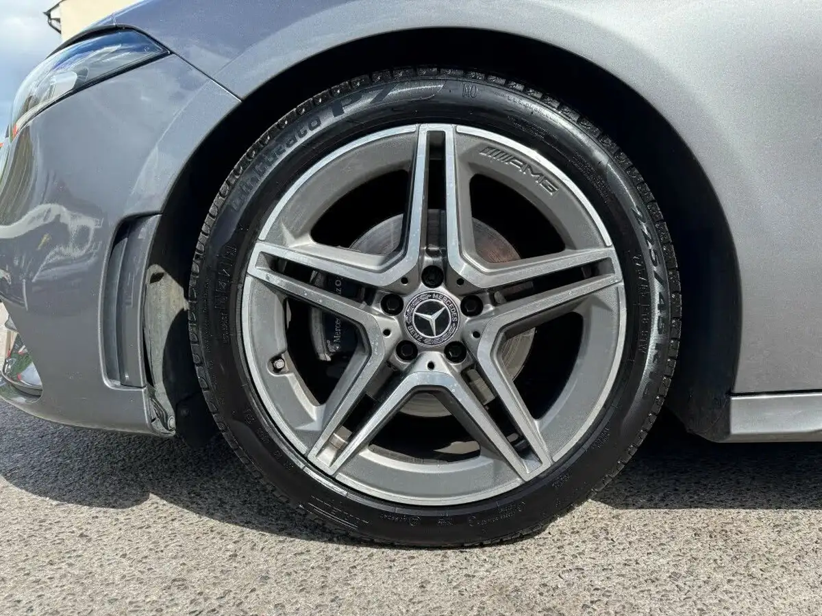 2019-mercedes-benz-a-class-13-a180-amg-line-hatchback-5d-big-10