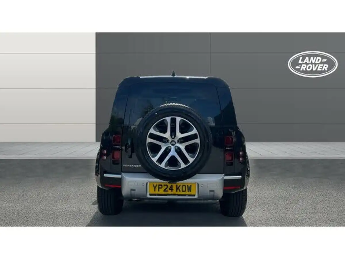 2024-land-rover-110-defender-30-d250-xs-edition-big-5
