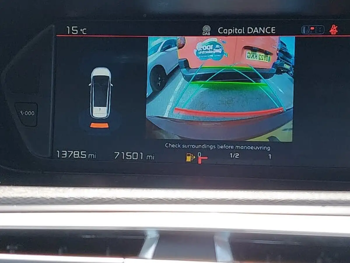 2018-citroen-grand-c4-picasso-16bluehdi-flair-big-10