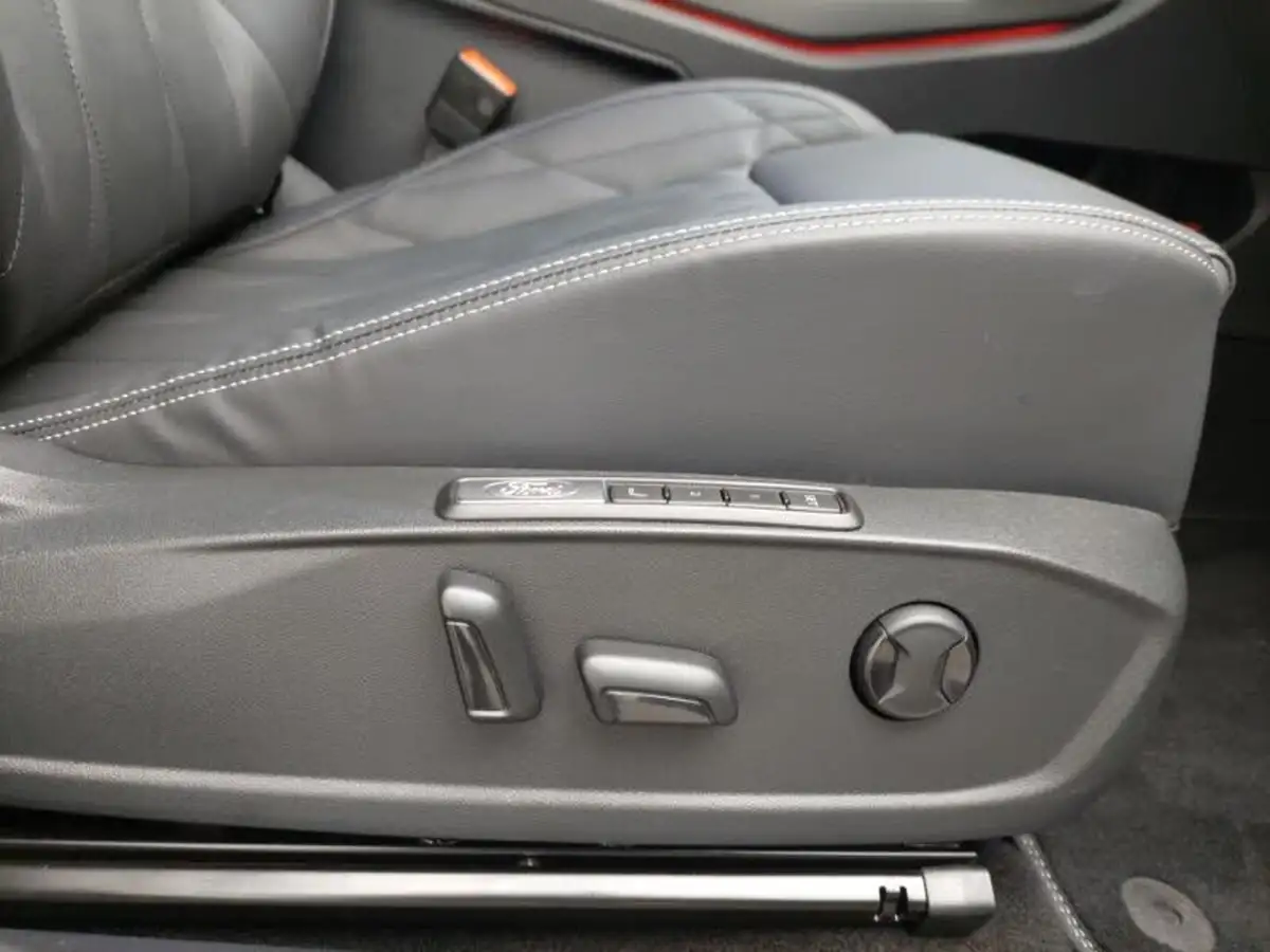 2024-ford-explorer-e-premium-286ps-77kwh-big-12