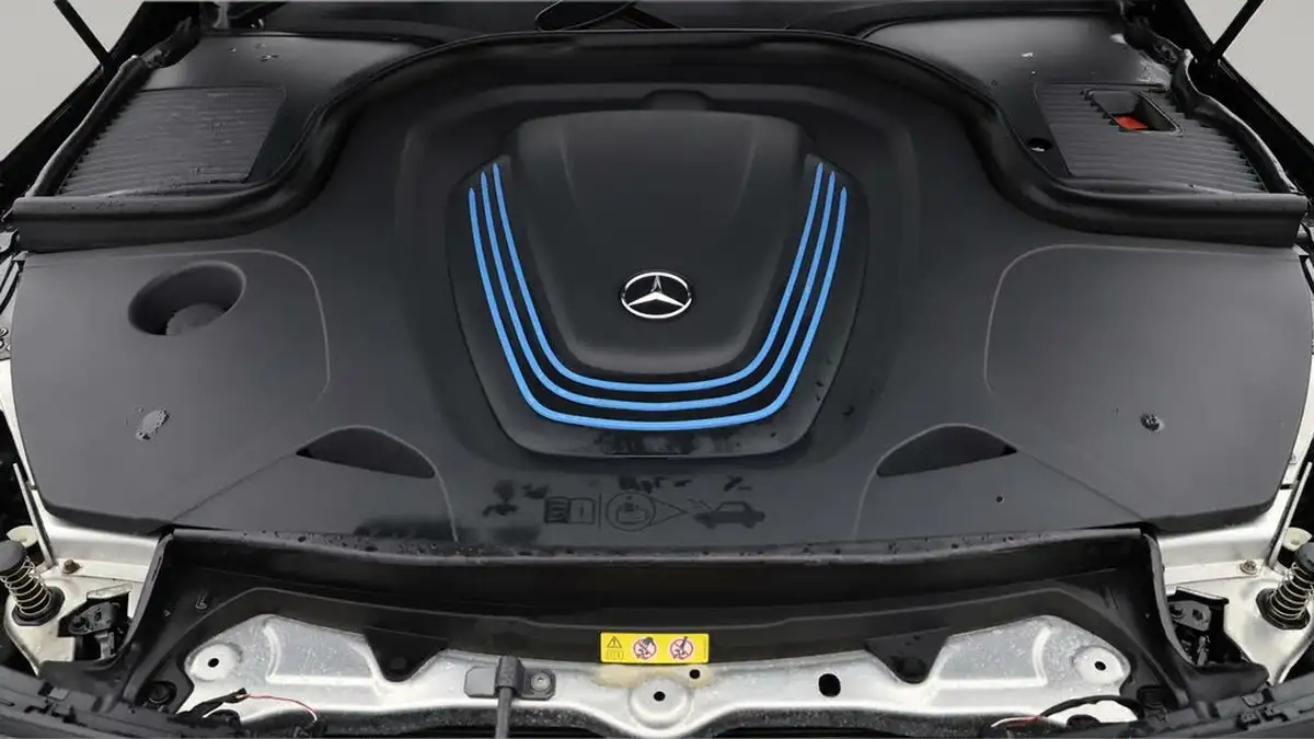 2020-mercedes-benz-eqc-e-eqc-400-amg-line-big-18