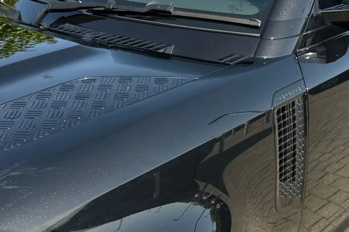 2022-land-rover-110-defender-50-p525-v8-big-20