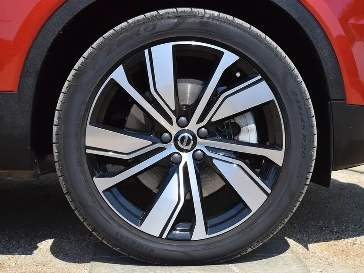 2022-volvo-xc40-15-t5-r-design-pro-big-28