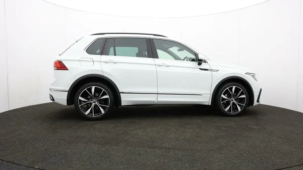 2021-volkswagen-tiguan-15-tsi-r-line-big-40