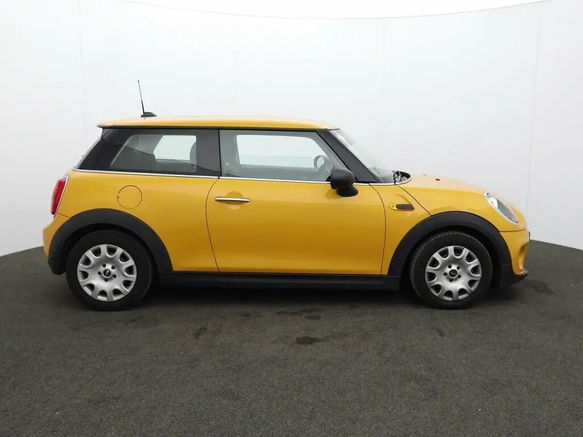2016-mini-cooper-12-one-3d-big-10
