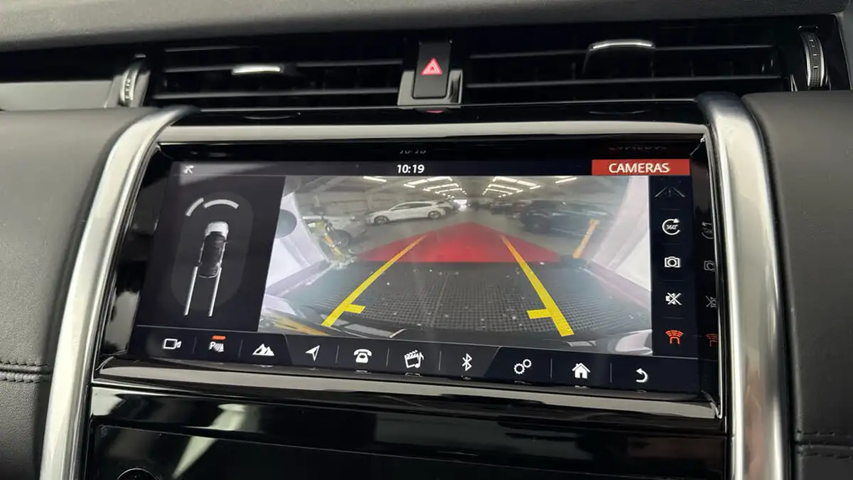 2019-land-rover-discovery-sport-20-d180-hse-big-16