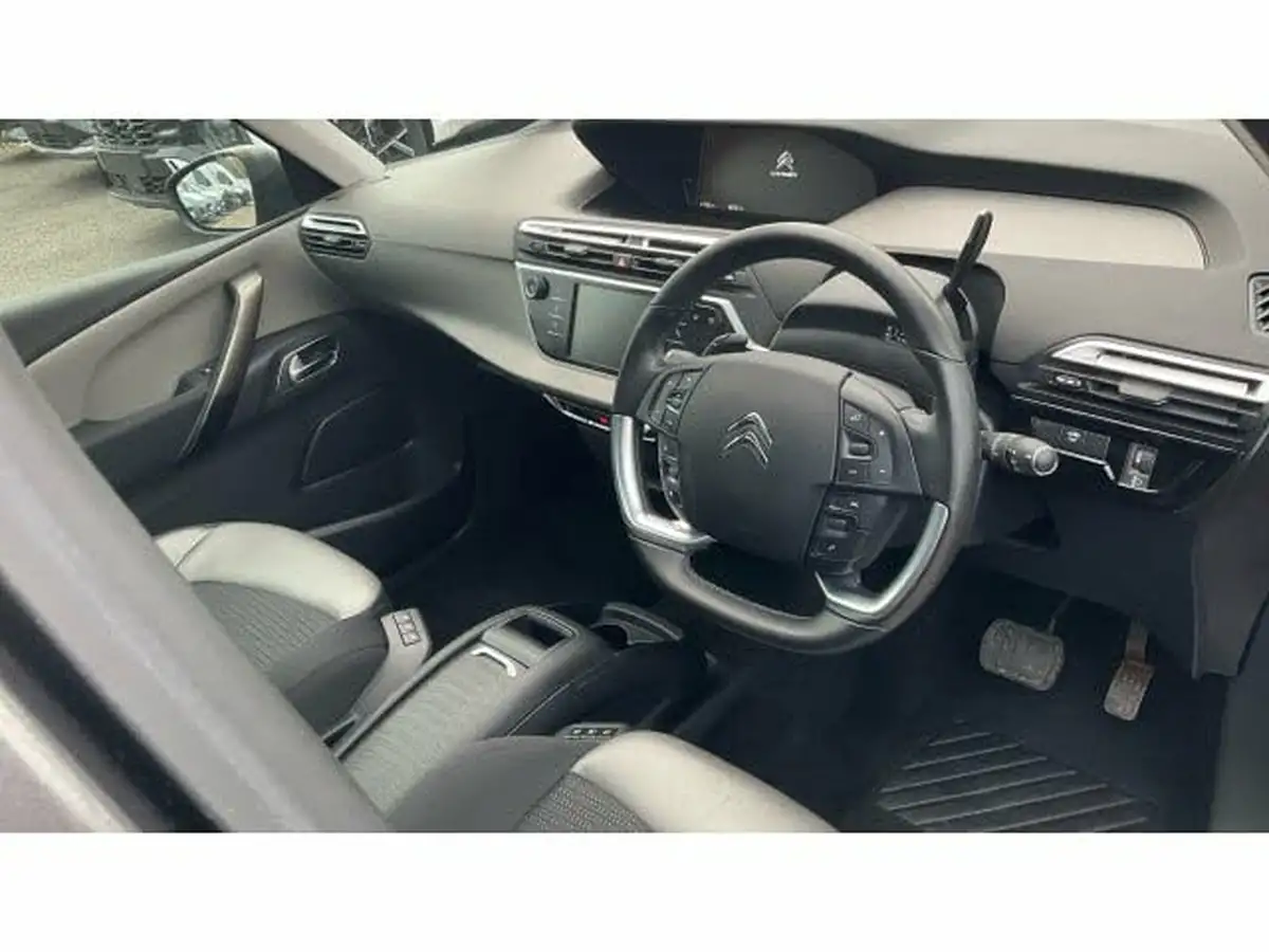 2019-citroen-grand-c4-spacetourer-15bluehdi-flair-eat8-big-10