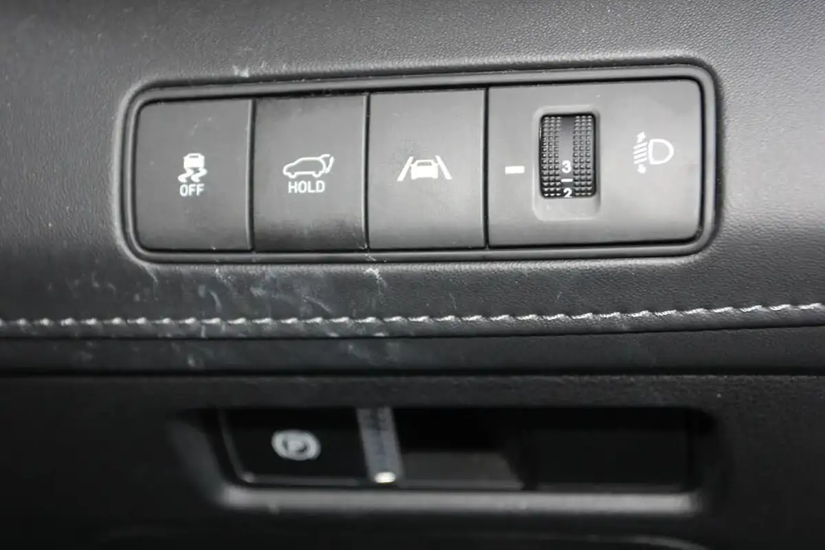 2023-hyundai-santa-fe-16-t-gdi-premium-230ps-2wd-hev-big-14