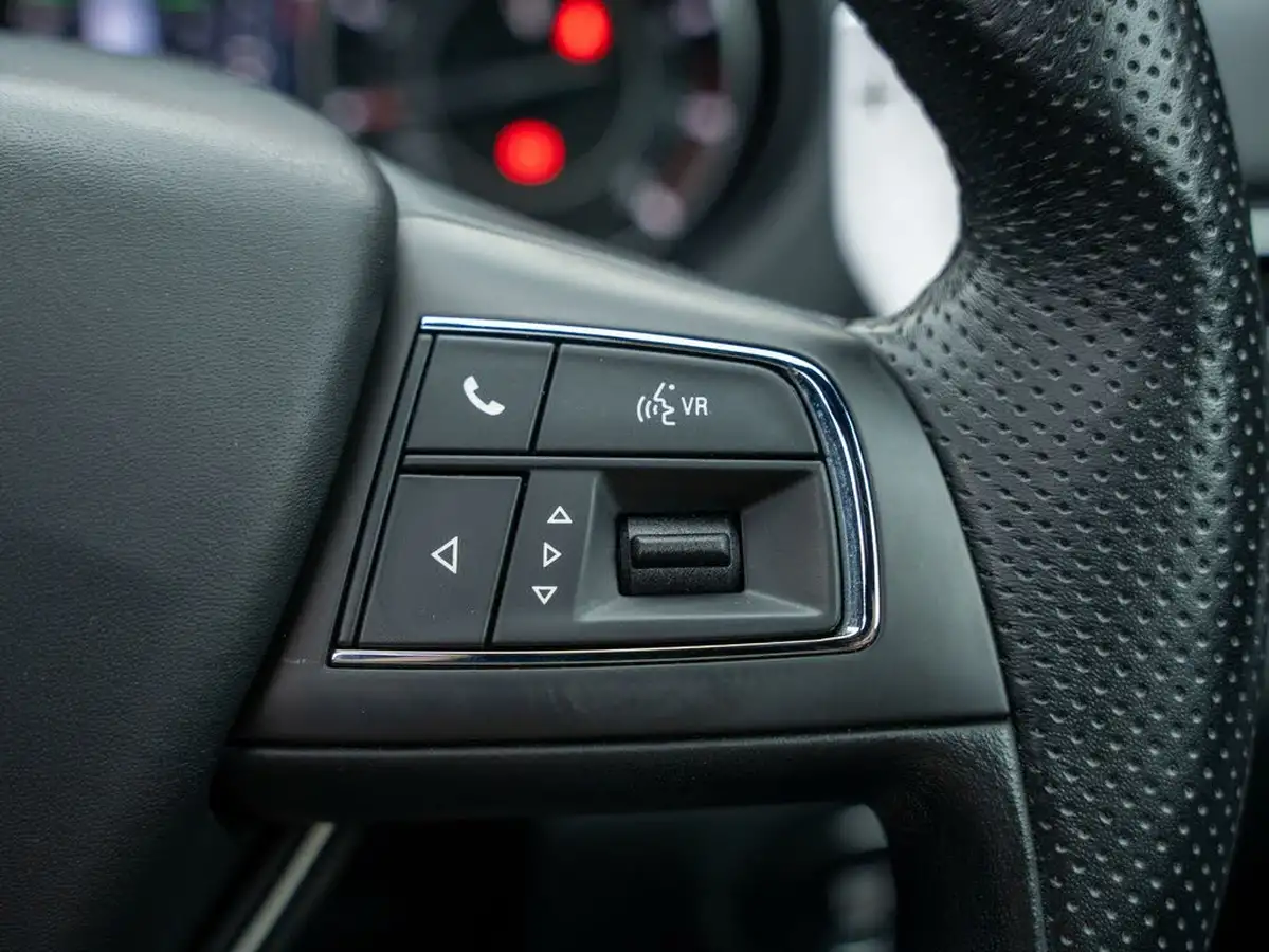 2021-maserati-levante-30-big-29