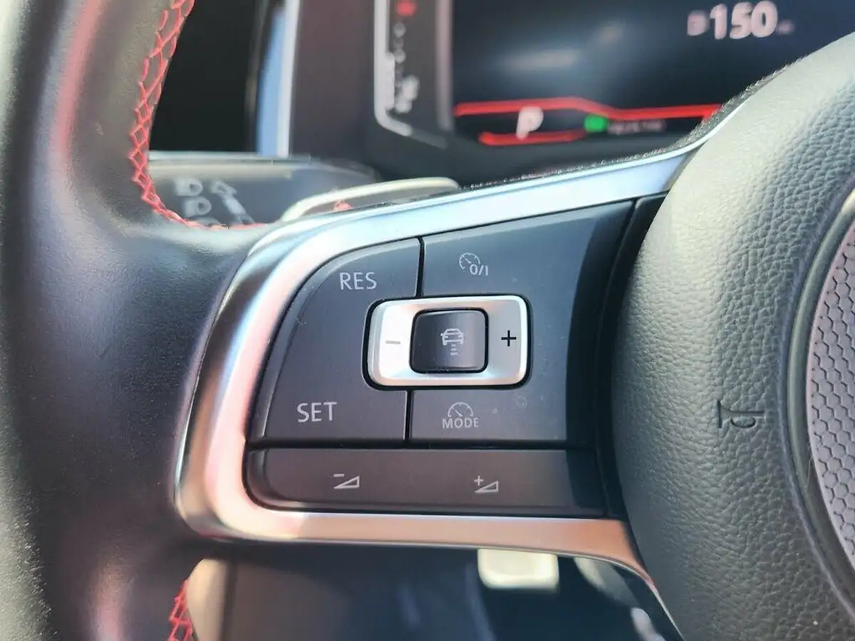 2019-volkswagen-polo-20-tsi-gti-big-39
