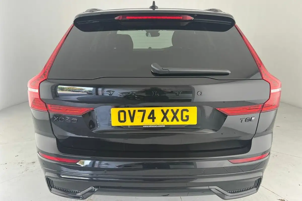 2024-volvo-xc60-20-t8-ultra-black-edition-big-38