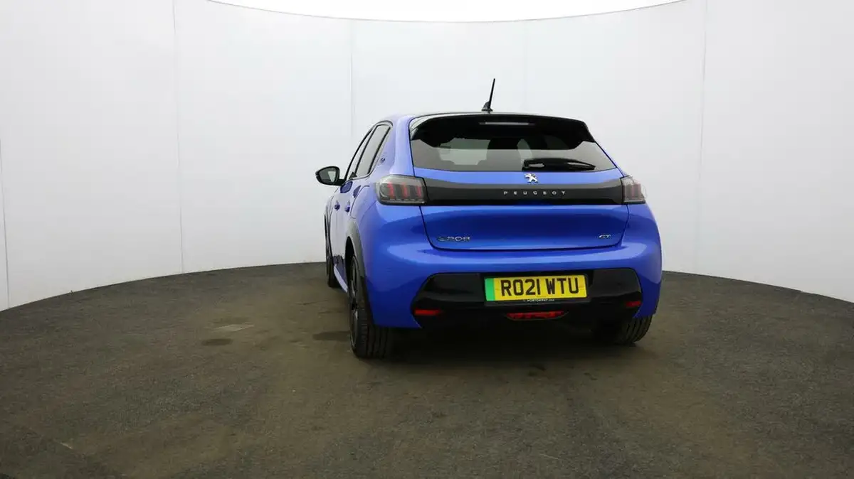 2021-peugeot-208-e-gt-premium-big-62