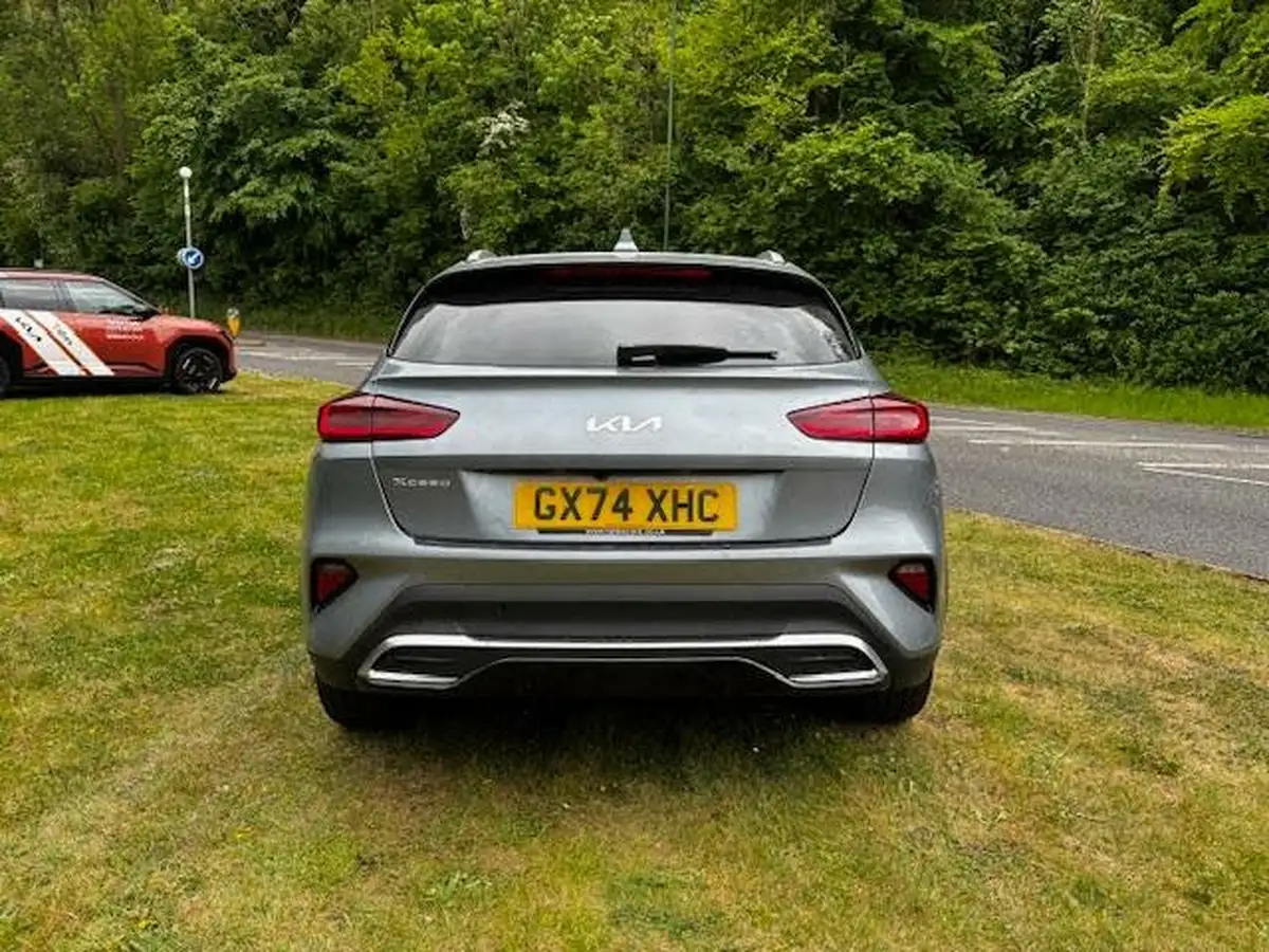 2024-kia-xceed-15-t-gdi-3-big-3