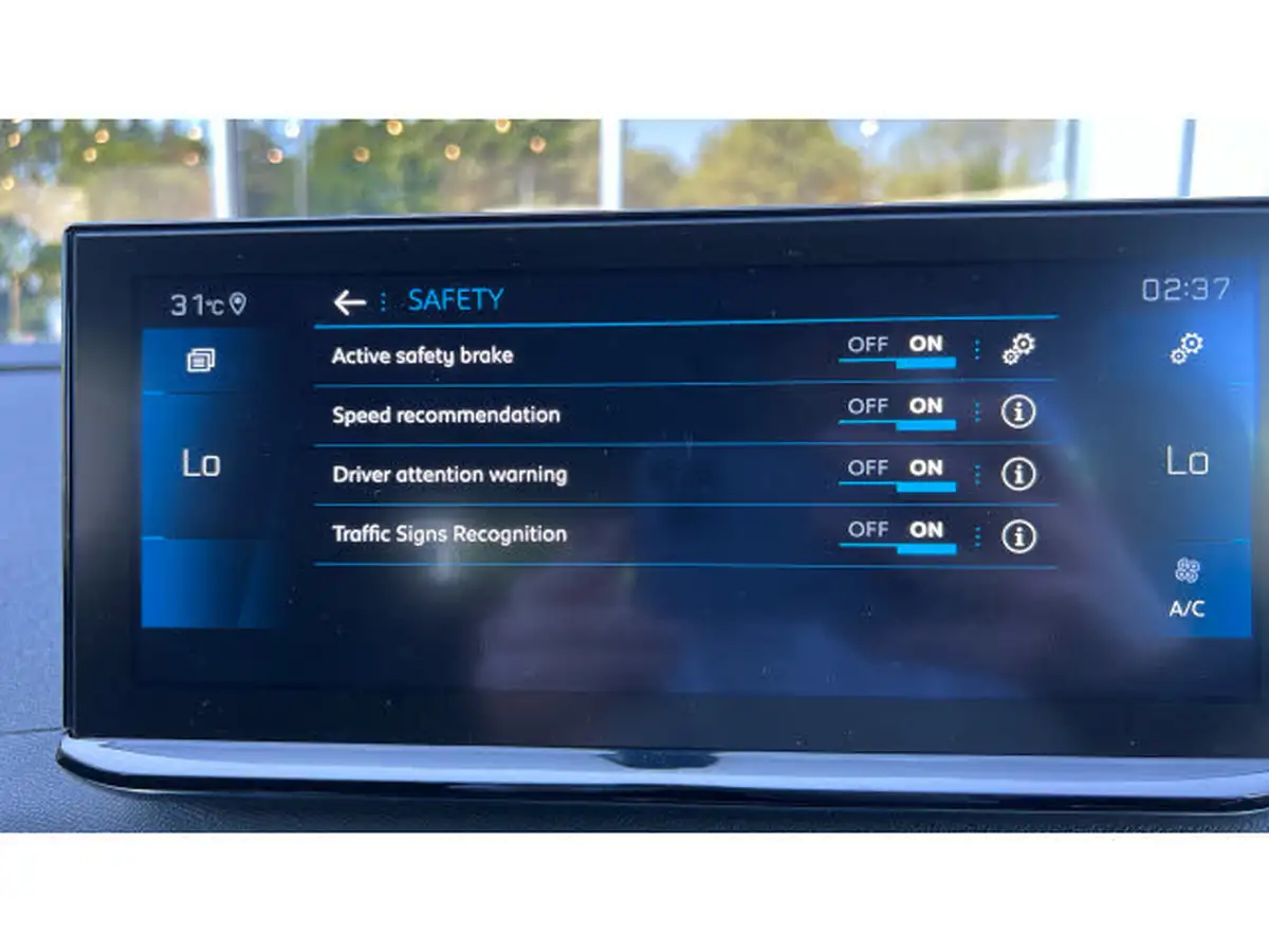 2021-peugeot-3008-suv-12-puretech-gt-eat8-big-33
