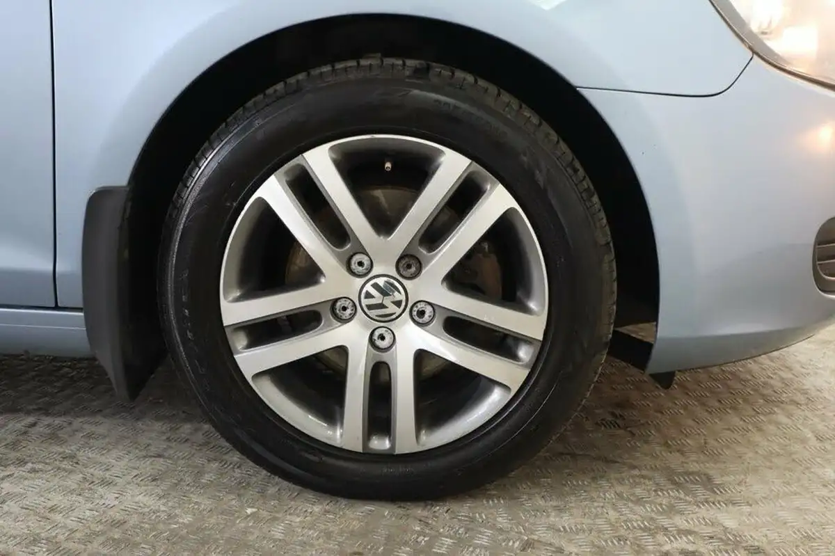2010-volkswagen-golf-14-se-125ps-hatchback-5d-dsg-big-10