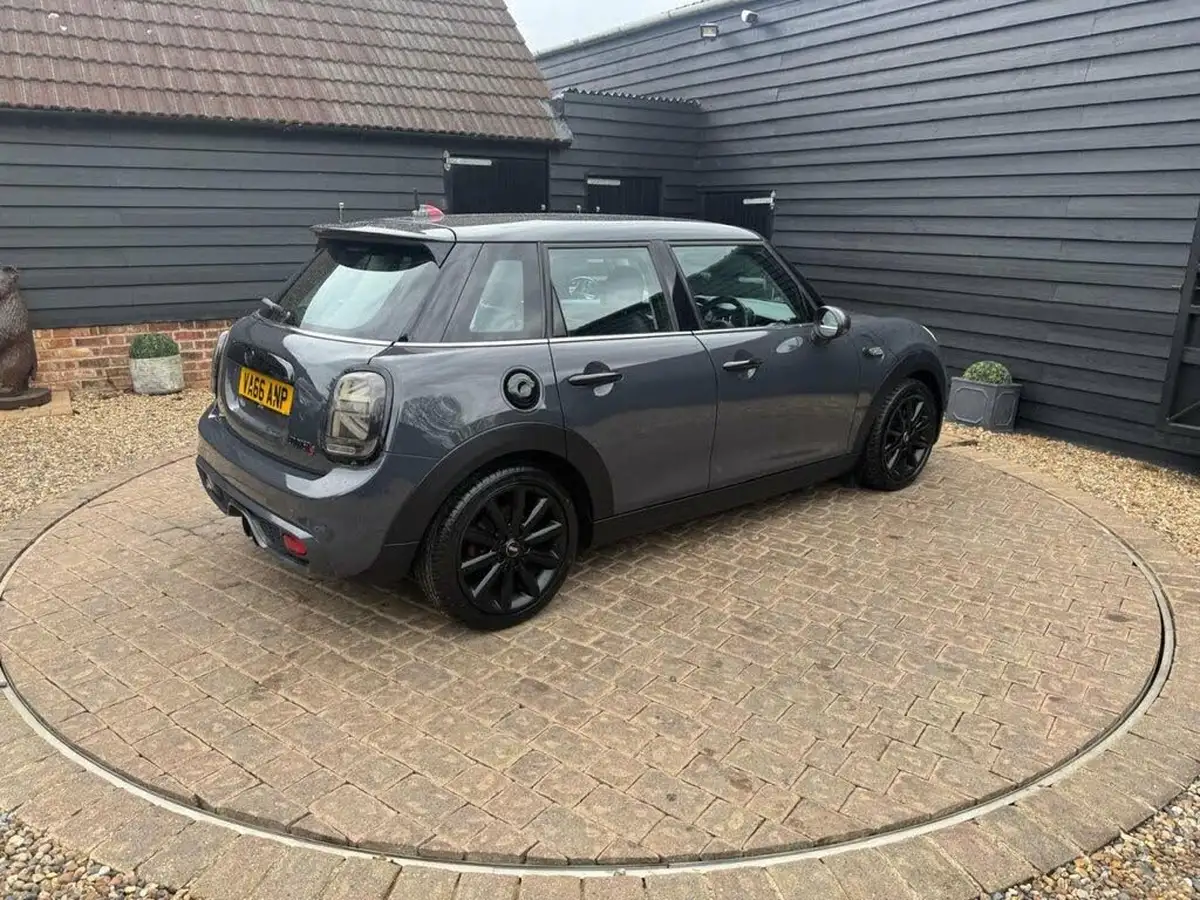 2016-mini-cooper-20-cooper-s-ss-hatchback-5d-big-37