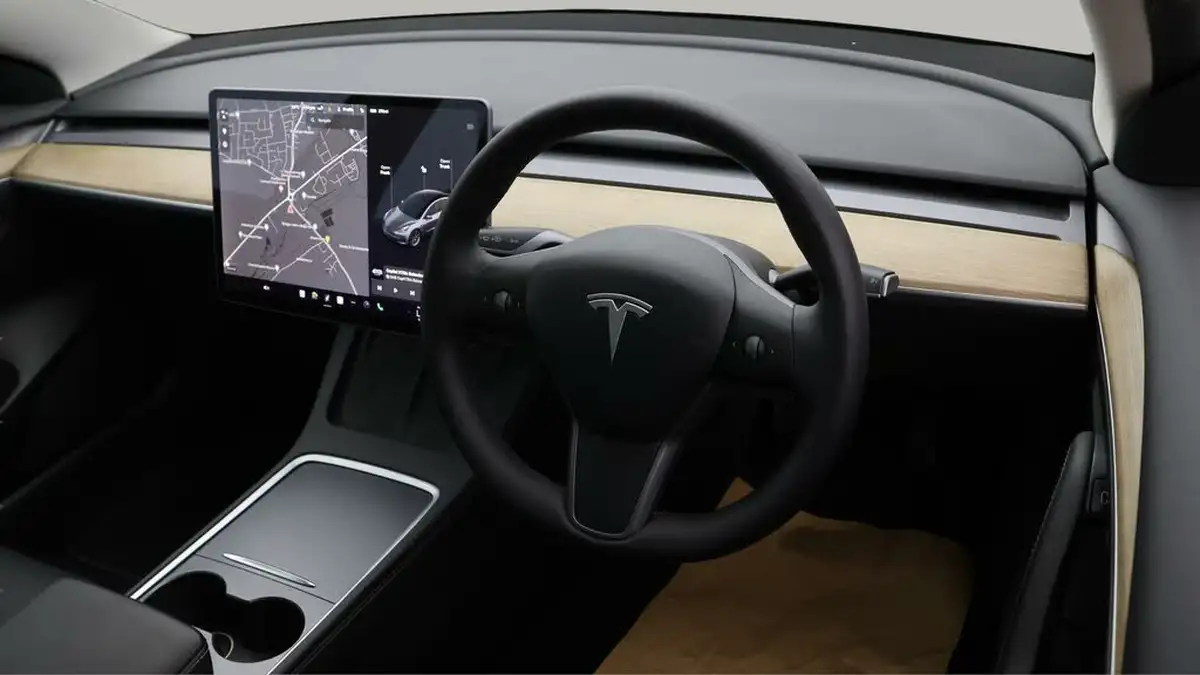 2021-tesla-model-3-e-long-range-awd-big-8