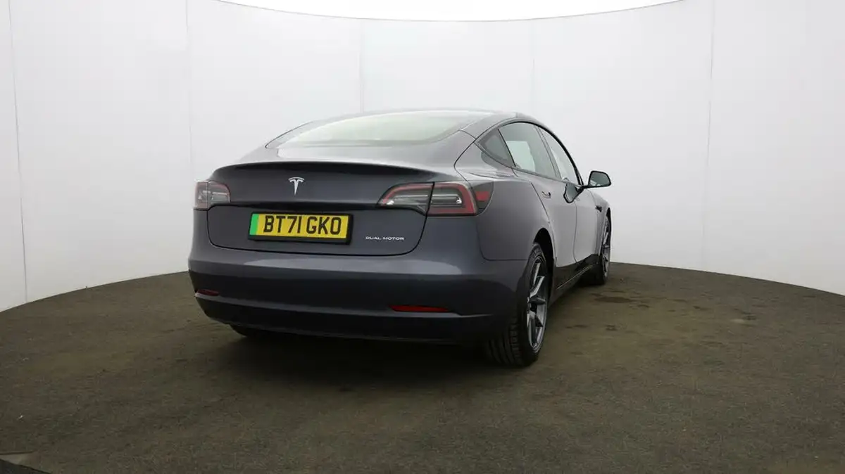 2021-tesla-model-3-e-long-range-awd-big-60