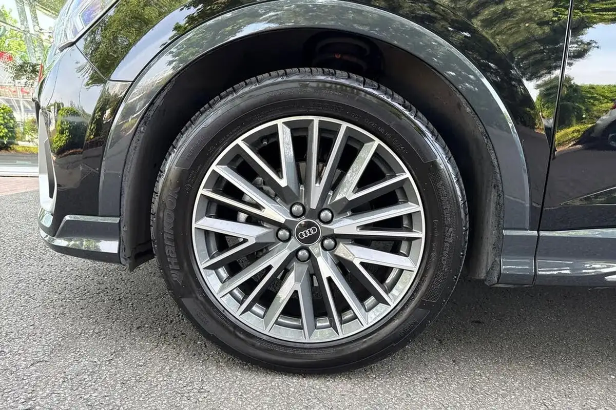 2024-audi-q3-15-35-tfsi-s-line-sportback-tronic-big-9