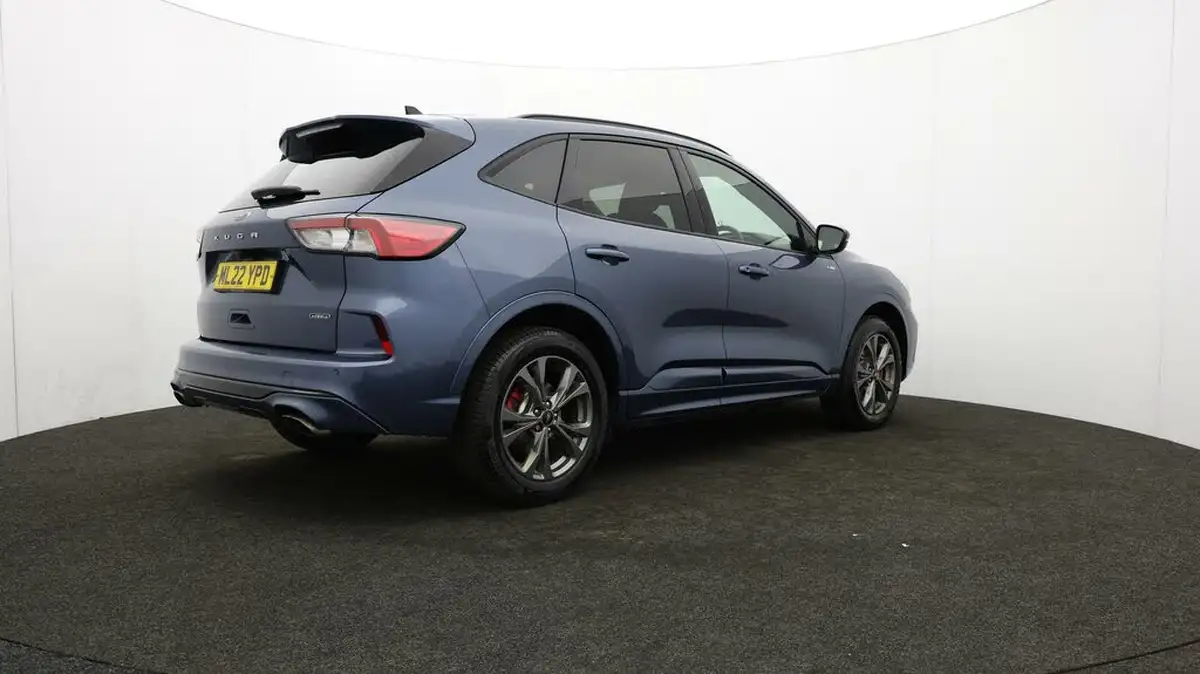 2022-ford-kuga-big-32
