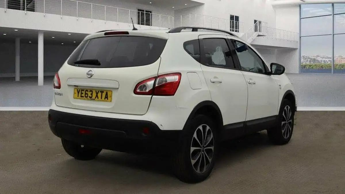 2013-nissan-qashqai-16-360-big-6