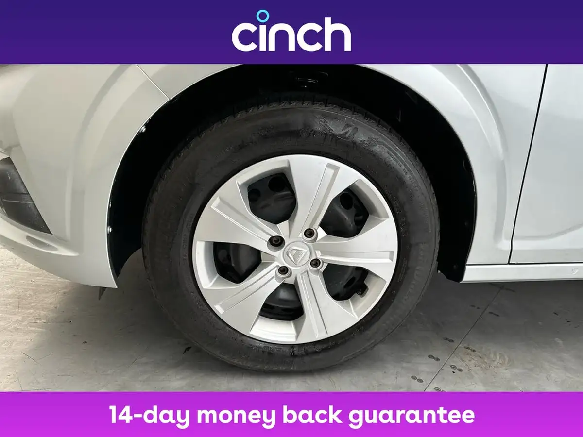 2022-dacia-sandero-10-sce-essential-big-23