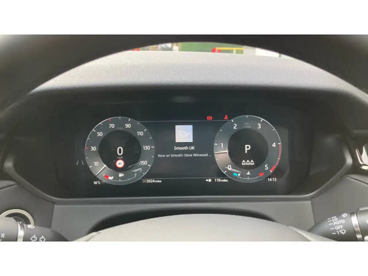 2024-land-rover-range-rover-velar-20-d200-dynamic-se-big-15