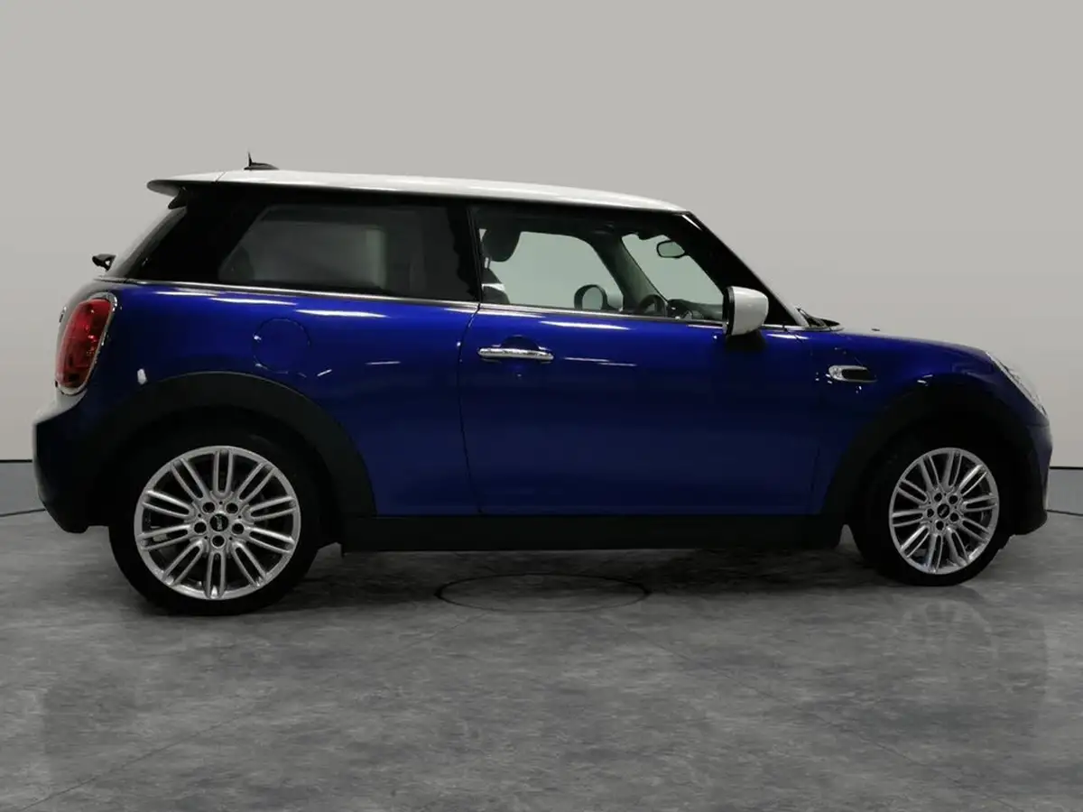 2021-mini-cooper-15-cooper-exclusive-series-ii-hatchback-3d-big-13