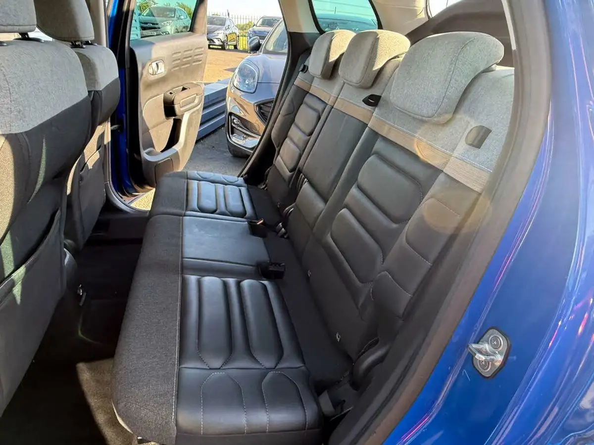 2022-citroen-c3-aircross-12-puretech-shine-plus-110ps-big-34