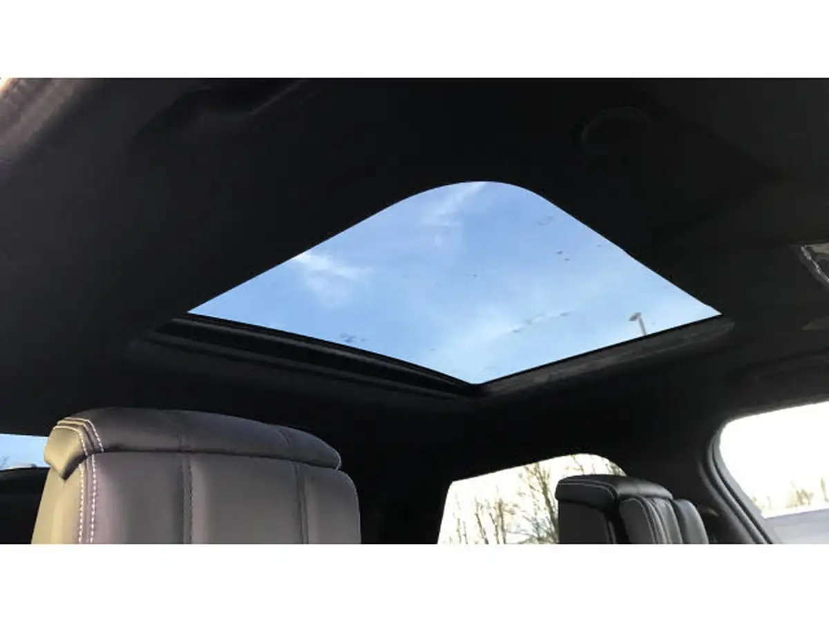 2024-land-rover-discovery-30-d350-dynamic-hse-big-64